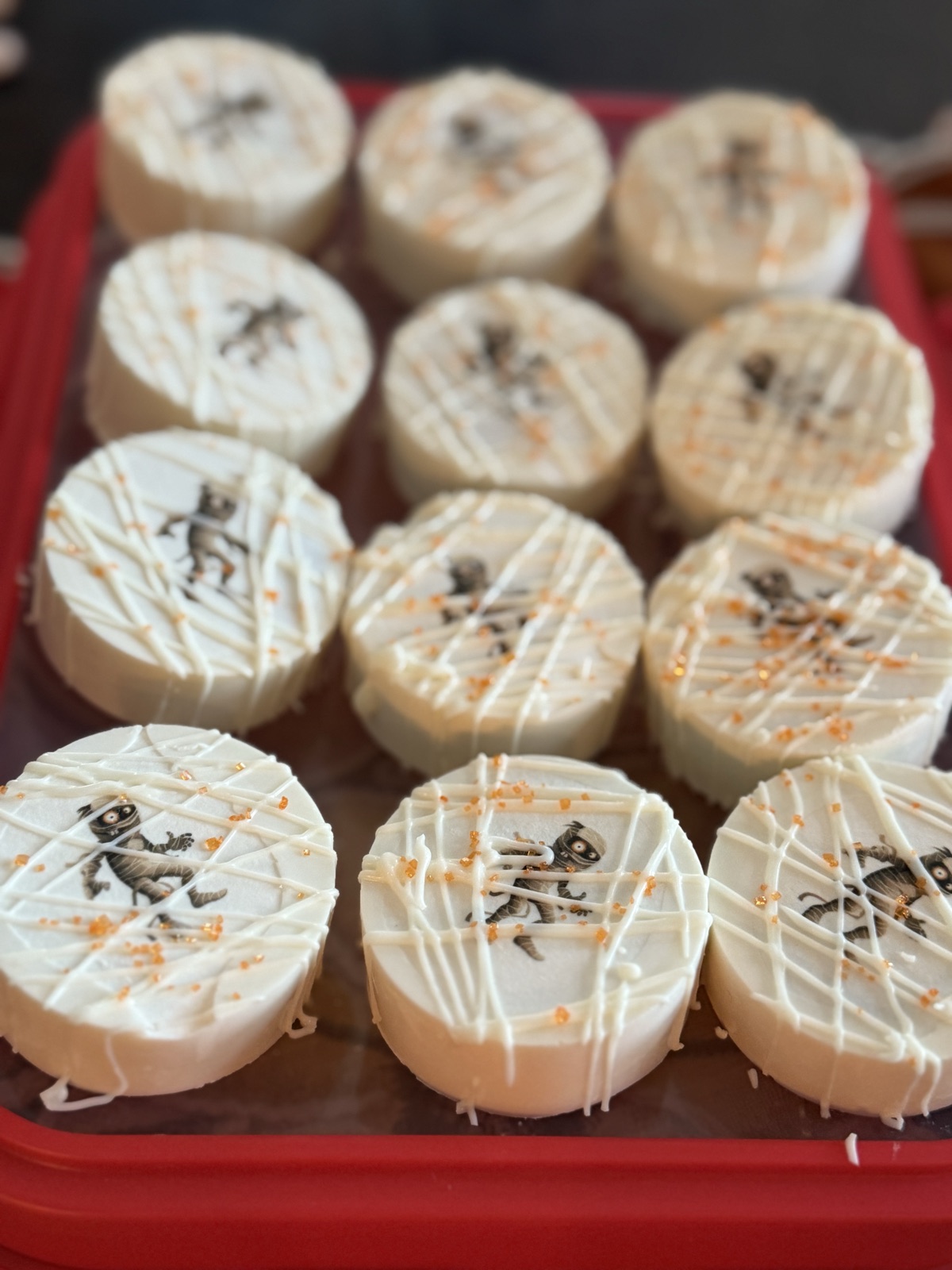 Mummy dipped Oreos with candy eyes