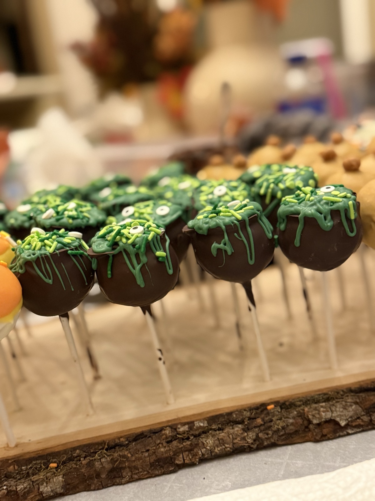Witch's cauldron cake pops